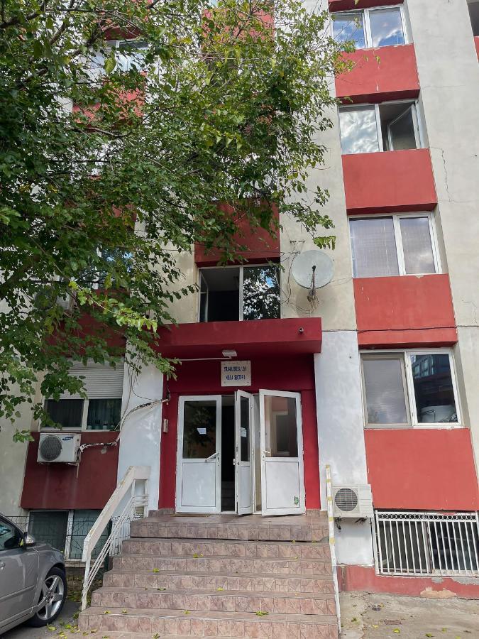 Garsonieră studențească Apartment Bucureşti Exterior foto